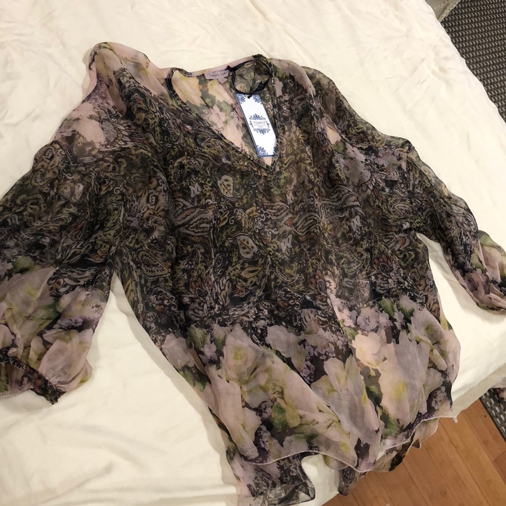 Float blouse